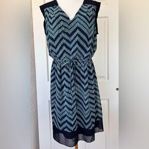 Enfocus Studio Chevron V-Neck Sleeveless Dress Lined Size 14